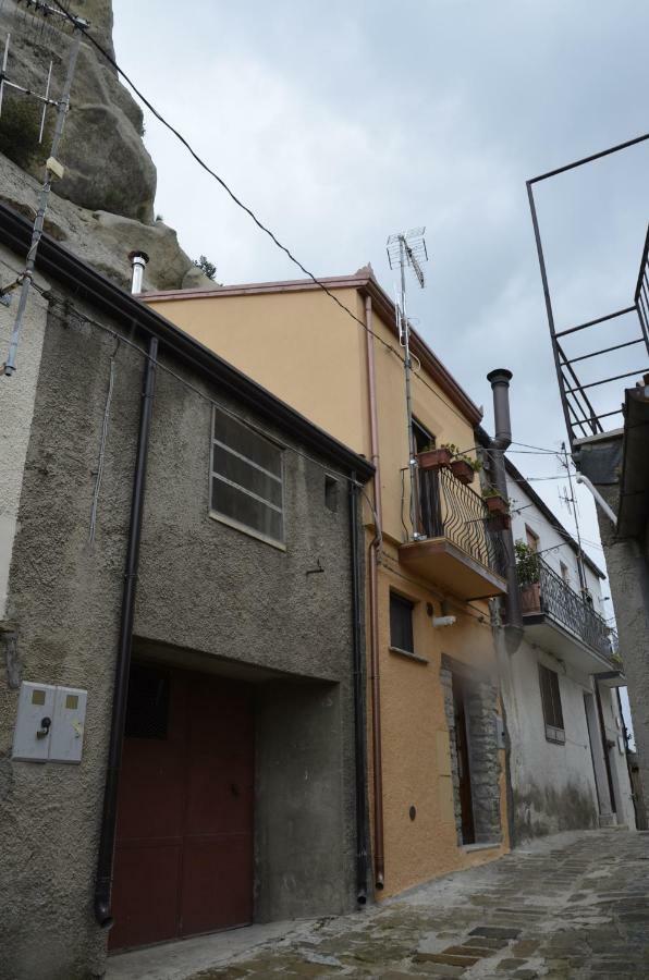 B&B La Casa Sulla Roccia Pietrapertosa Dış mekan fotoğraf